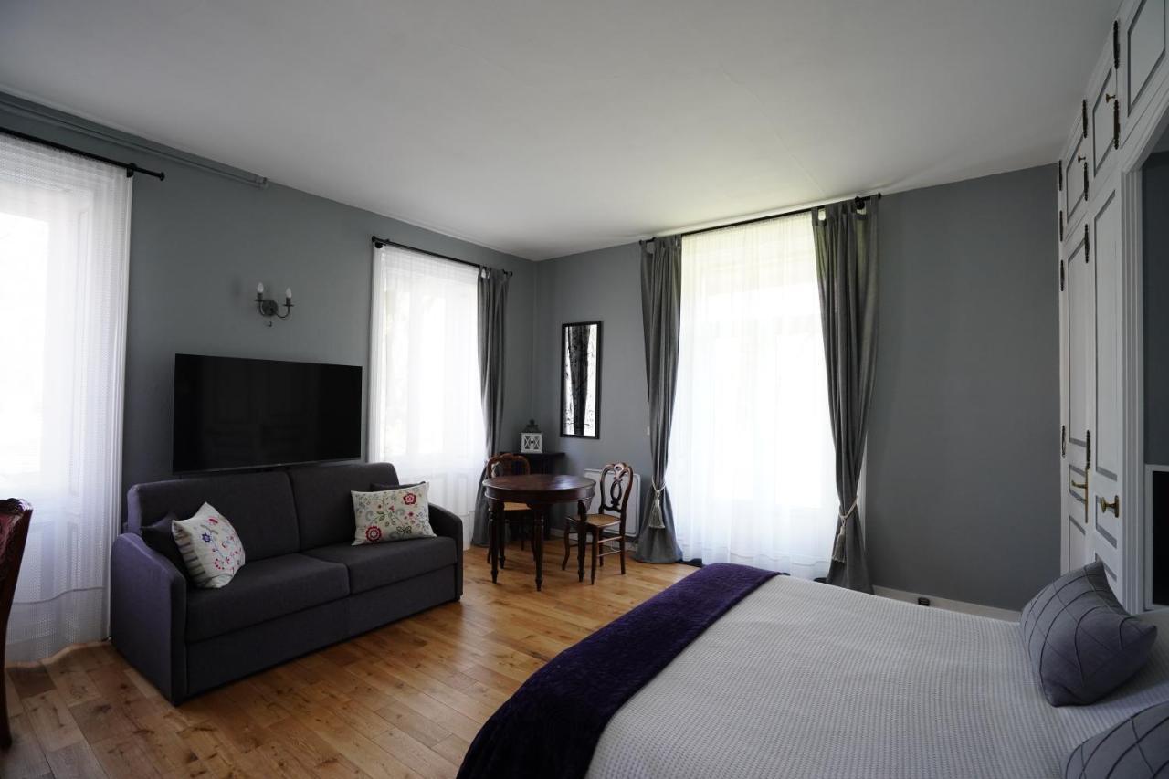 Chateau De Champblanc Cherves-de-Cognac 外观 照片