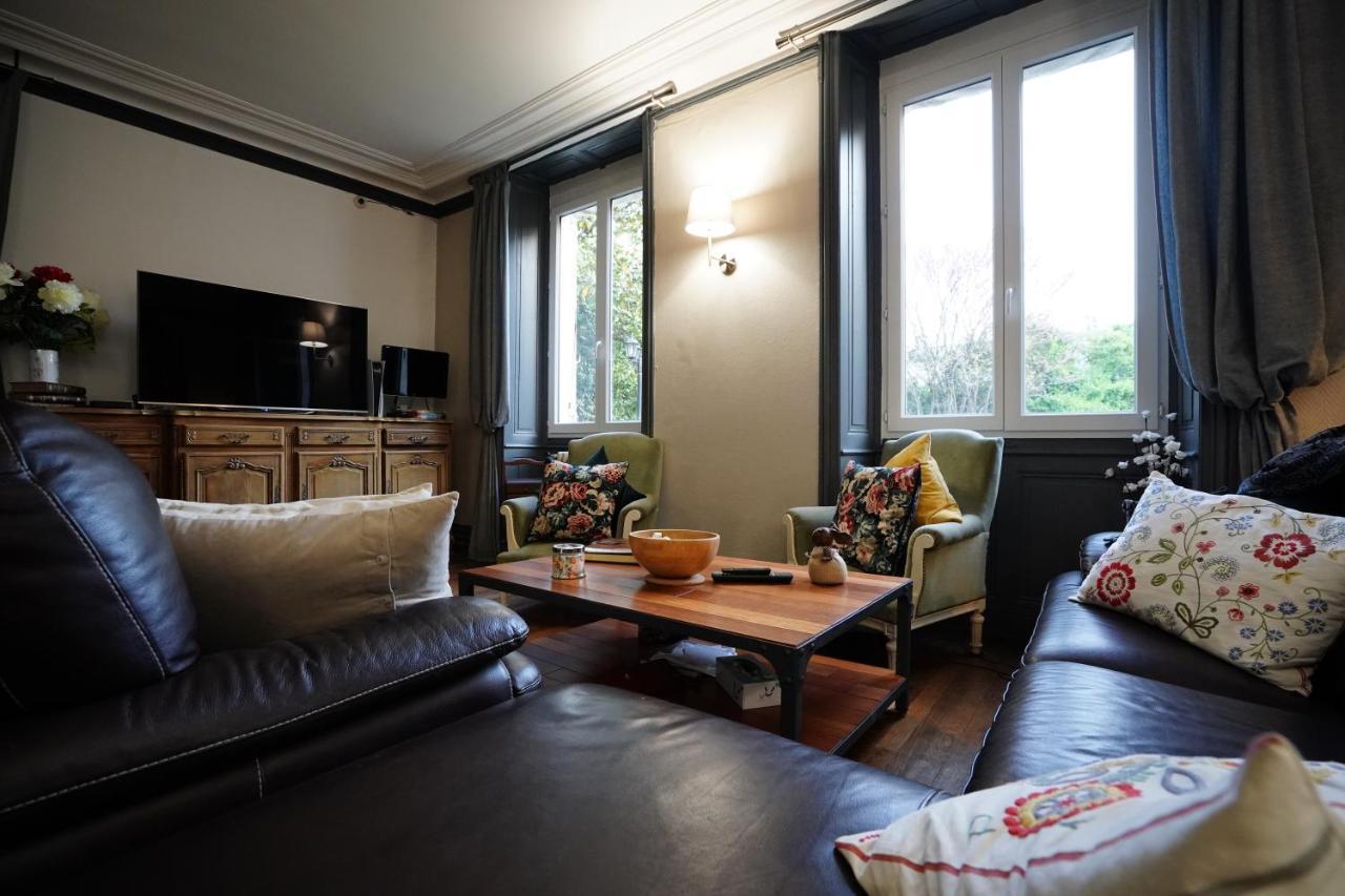 Chateau De Champblanc Cherves-de-Cognac 外观 照片