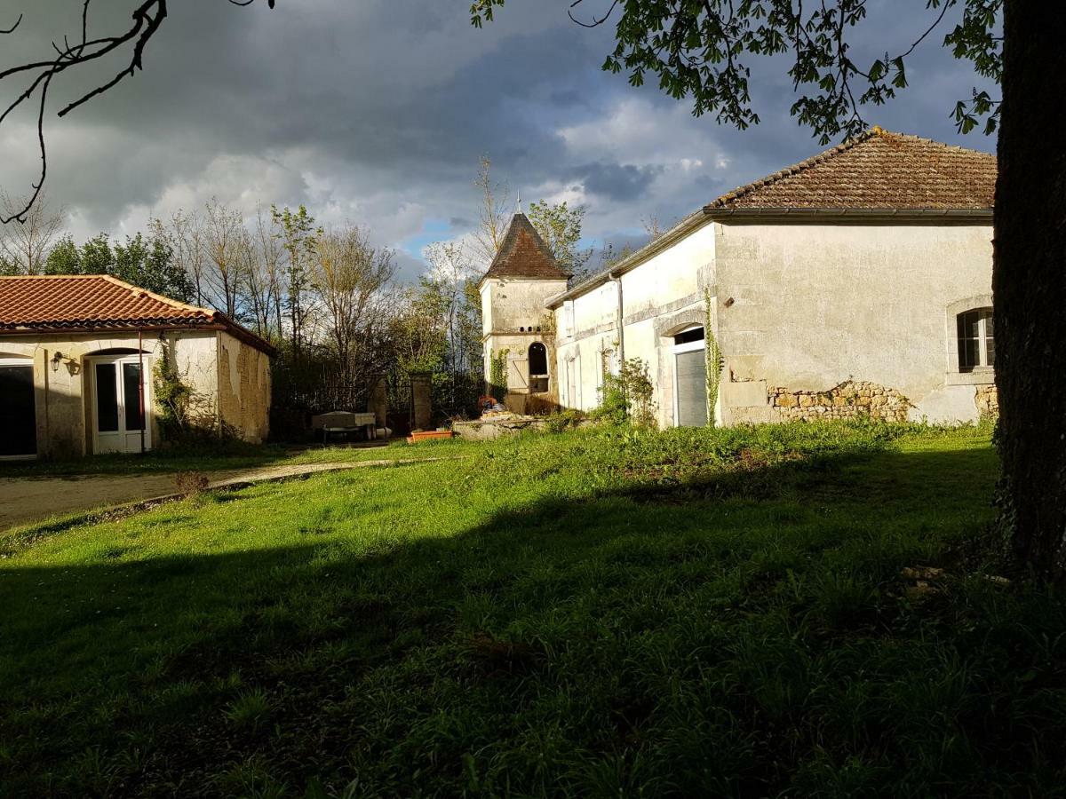 Chateau De Champblanc Cherves-de-Cognac 外观 照片